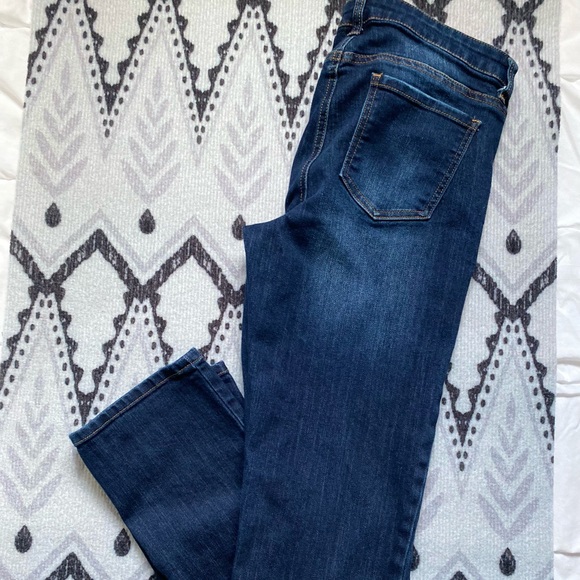 Numero women’s straight cut jeans, ankle length, size 28 - Picture 3 of 3